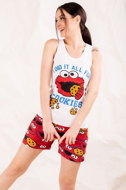 Armonika Kadin Kirmizi Ustu Askili Alti Sortlu Kurabiye Canavari Pijama Takimi Arm 20y042002 Trendyol