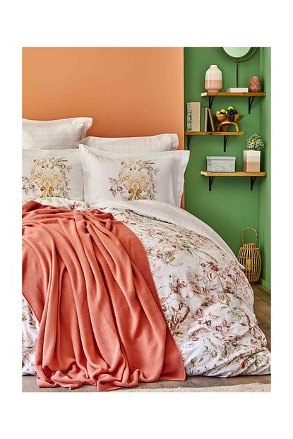 Karaca Home Elsira Blush Saten King Size Nevresim Orgu Battaniye Seti Trendyol