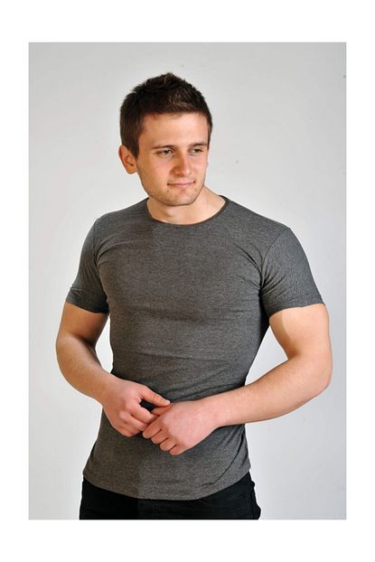 Yeniler Erkek Sade Bisiklet Yaka T Shirt Trendyol