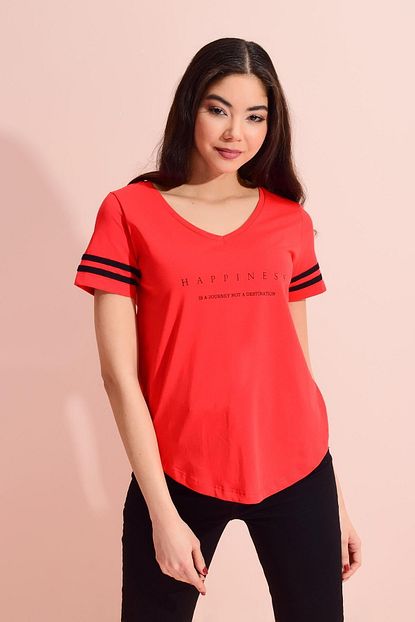 Tena Moda Kadin Kirmizi Bisiklet Yaka Happiness Baski Tisort Trendyol