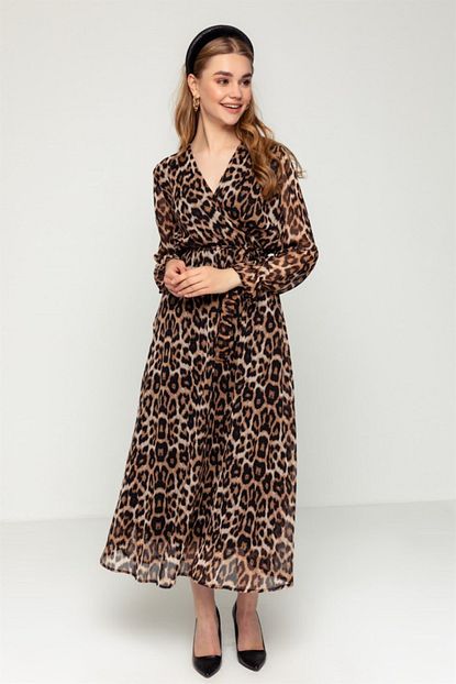 Azra Butik Kadin Kahverengi Uzun Leopar Desen Sifon Elbise Fiyati Yorumlari Trendyol
