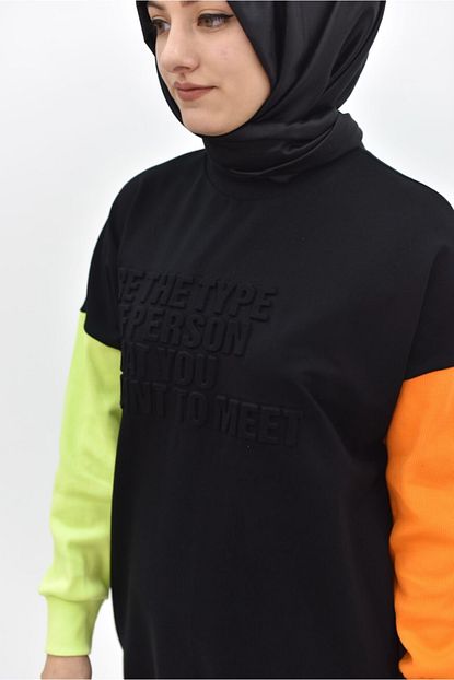 Soul Kadin Siyah Tesettur Kollari Renkli Sweat Trendyol