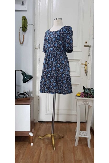 Kelebek Concept Kadin Mavi Ozel Dikim Cicekli Elbise Fiyati Yorumlari Trendyol