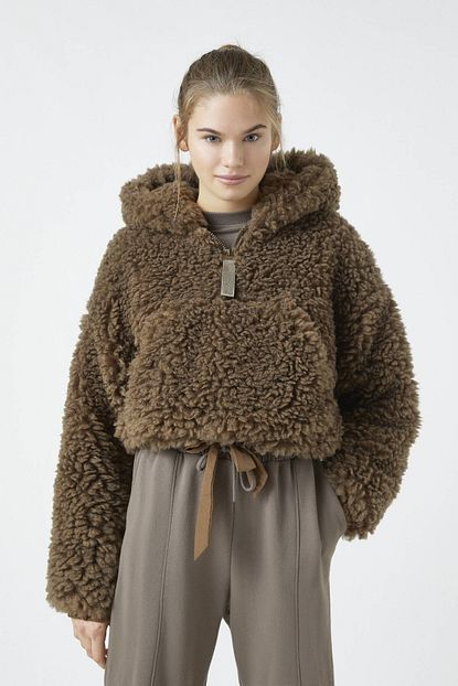 Pull Bear Kadin Boz Kahve Suni Kurklu Kanguru Mont 09710357 Trendyol