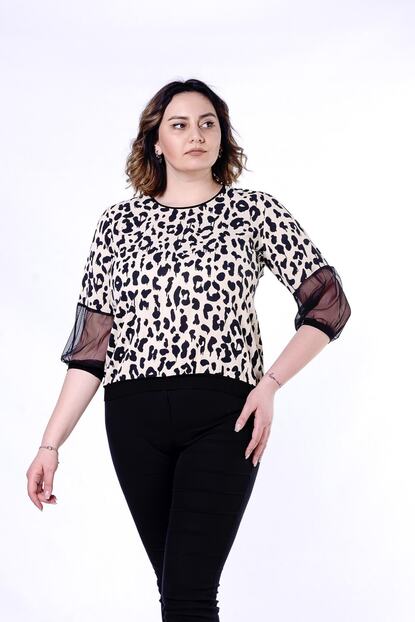 Ultimod Kadin Bej Leopar Desenli Buyuk Beden Bluz Ult3153 Fiyati Yorumlari Trendyol