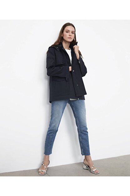 Ipekyol Kadin Lacivert Kapusonlu Mont Fiyati Yorumlari Trendyol