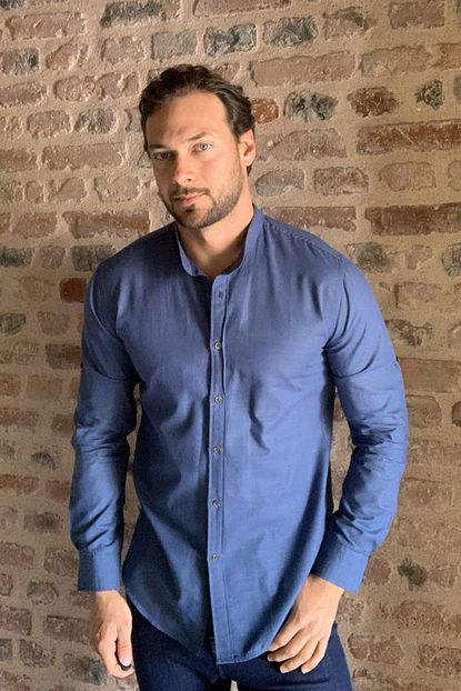 Trendyol Man Indigo Erkek Basic Hakim Yaka Apoletli Slim Fit Uzun Kollu Gomlek Tmnss20go0188 Trendyol
