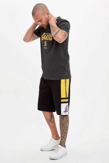 Defacto Erkek Siyah Los Angeles Lakers Nba Lisansli Roller N7544az 20sm Bk27 Trendyol