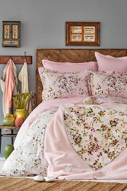 Karaca Home Divine Pudra Pano Nevresim Takimi Ve Soft Ispanyol Battaniye Seti Trendyol
