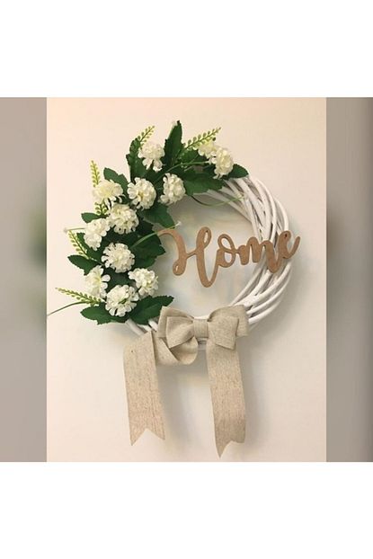 https www trendyol com krvlohusa hediyelik kapi susu krv hediyeilik beyaz ahsap ustune cicek suslemeli kapi susu p 41310284