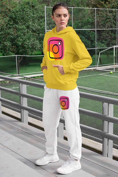 Angemiel Wear Rengarenk Instagram Logosu Kadin Esofman Takimi Sari Kapsonlu Sweatshirt Beyaz Esofman Alti Trendyol