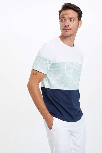 Defacto Erkek Beyaz Cicek Baskili Regular Fit T Shirt N7000az 20sm Wt16 Trendyol