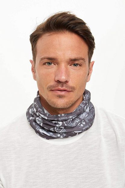 Defacto Erkek Siyah Desenli Cok Amacli Bandana Boyunluk S0839az 20sm Bk23 Trendyol