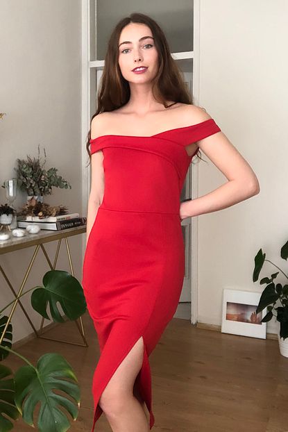 Trendyolmilla Kirmizi Omzu Dusuk Elbise Tprss20el3195 Trendyol