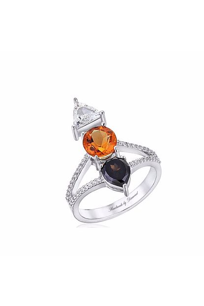 Diamond By Naci Senocakli Ucgen Kesim Pirlanta Yuvarlak Kesim Konyak Ve Sari Safirle Islenmis Ozgun Tasarim Beyaz Altin Yuzuk Trendyol