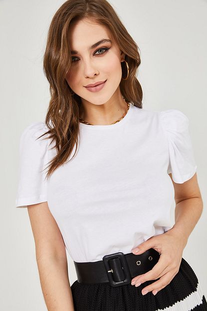 new now kadin ekru bisiklet yaka karpuz kol basic t shirt 20y233144 fiyati yorumlari trendyol