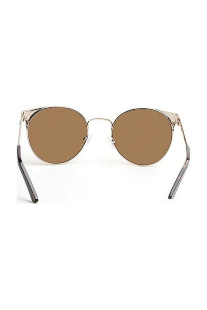 guess kadin oval gunes gozlugu gu 7421