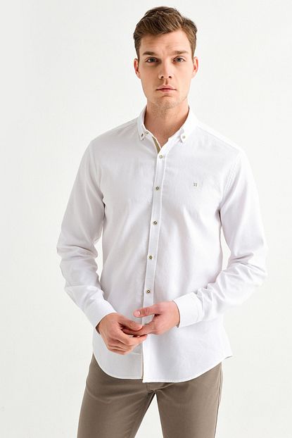 Avva Erkek Beyaz Armurlu Dugmeli Yaka Slim Fit Gomlek A01y2053 Trendyol