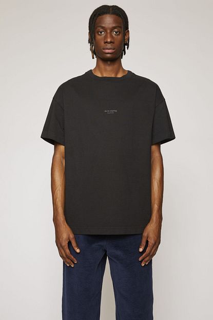 Acne Studios Sifir Yaka Siyah Uniseks Ters Logo T Shirt Trendyol