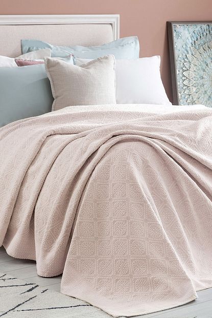Madame Coco Elita Cift Kisilik Yatak Ortusu Pudra Trendyol