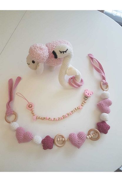 Aylin Amigurumi Saglikli Oyuncak Set Kuzu Puset Oyuncagi Emzik Zinciri Cingirak Set Trendyol