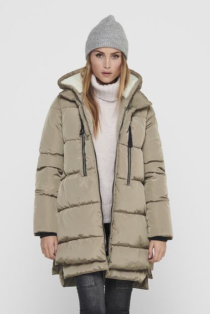 Only Kadin Crockery Kapuson Ici Kurklu Midi Boy Sisme Mont 15208389 Onlnora Fiyati Yorumlari Trendyol