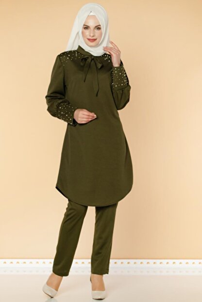 Moda Ebva Omuz Ve Kol Incili Flarli Ikili Kombin 2118 Hakiyesil Fiyati Yorumlari Trendyol Tesettuer giyimin oencue markasi moda ebva'nin bueyuek oezenle oluşturdugu tesettuer kombin modellerine online magazasi uezerinden tek tikla ulaşmaniz muemkuen! moda ebva omuz ve kol incili flarli