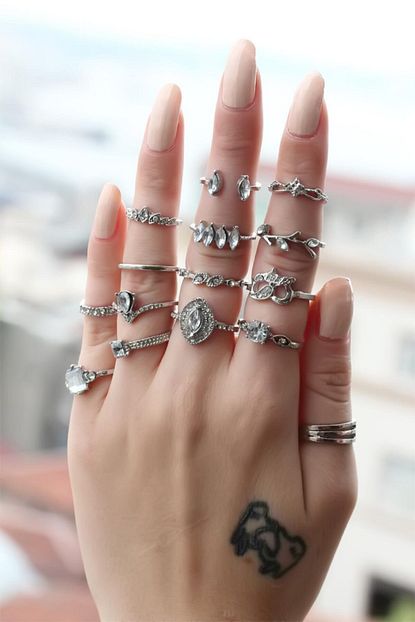 Halvin Zirkon Tasli Gumus Renkli Metal 15li Yuzuk Seti Trendyol
