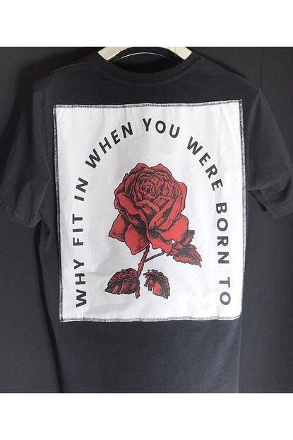 Bulut Giyim Erkek Siyah Arkasi Gullu T Shirt Trendyol