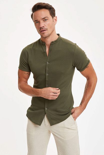 Defacto Erkek Haki Kisa Kollu Hakim Yaka Modern Fit Orme Gomlek S1850az 20sm Kh21 Trendyol