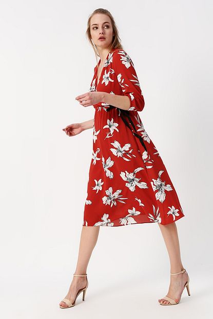 House Of Camellia Kadin Kirmizi Elbise 503181820 Boyner Trendyol
