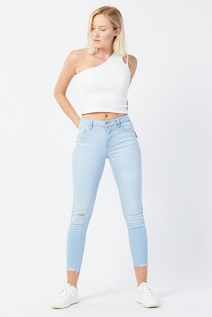 Unv Collection Kadin Beyaz Tek Omuz Askili Kaskorse Crop Top Trendyol