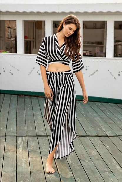Anil 9659 Kadin Cizgili Crop Top Kimono Yirtmacli Pijama Takim Trendyol