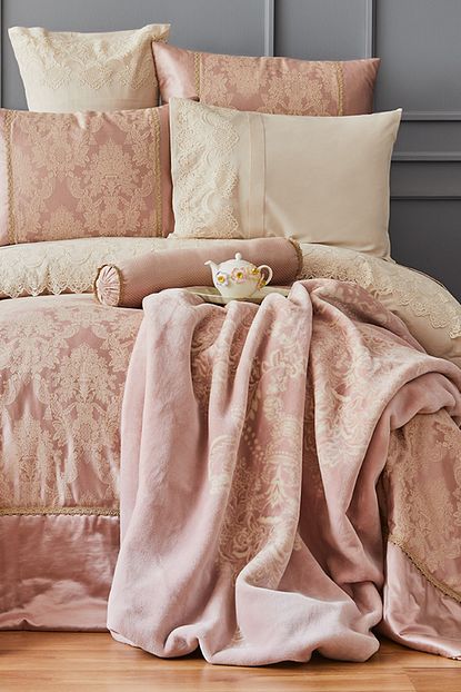 Karaca Home Palas Pudra Yatak Ortusu Set Trendyol