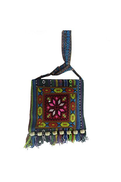 Toptan Hediyeci Kadin Omuz Cantasi Kilim Desenli Heybe Trendyol