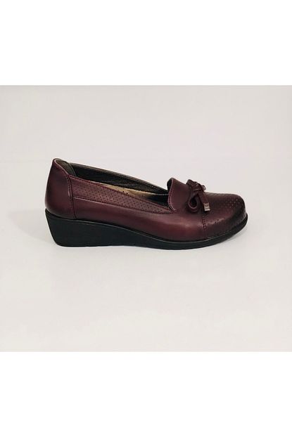 Eslem Kadin Bordo Kurdeleli Ayakkabi Trendyol
