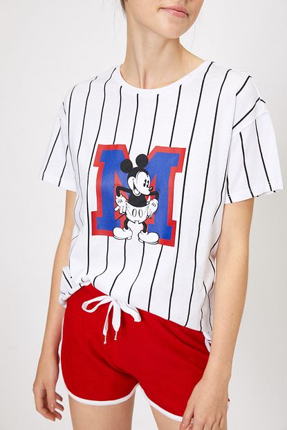 Koton Kadin Beyaz Bisiklet Yaka Cizgili Kisa Kollu T Shirt 9yal18686ik Trendyol