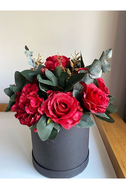 Besa Flowers Sevgililer Gunu Mega Boy Kutu Kirmizi Yapay Gul Aranjman Trendyol