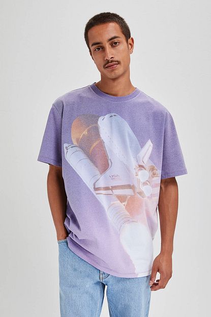 Pull Bear Erkek Beyaz Nasa Roket Firlatma T Shirt 05236902 Trendyol