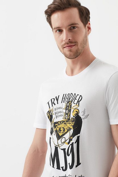 Mavi Erkek Try Harder Baskili Beyaz T Shirt 8806077 620 Trendyol