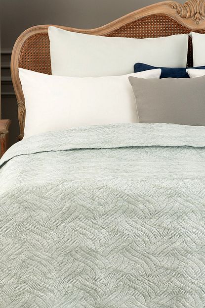 Madame Coco Abella On Yikamali Soft Tek Kisilik Yatak Ortusu Indigo Trendyol