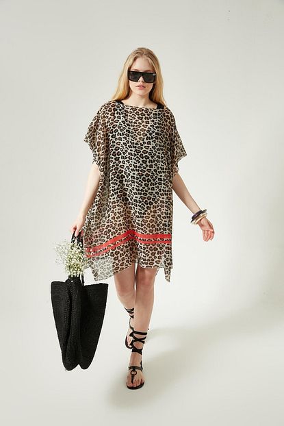 Y London 11653 1 Leopar Desenli Bej Renkli Pareo Trendyol