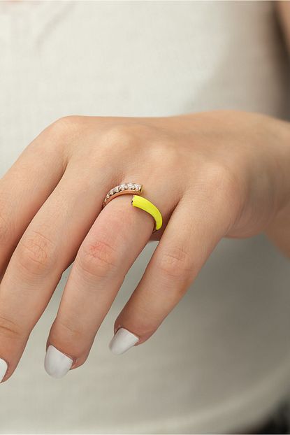 Elce Gumus Neon Sari Mineli Ve Tasli Yuzuk Trendyol