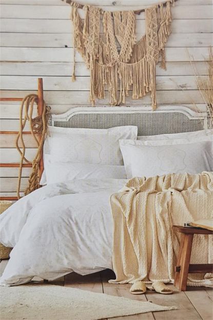 Karaca Home Silvio Gold Cift Kisilik Nevresim Takimi Orgu Battaniyeli Trendyol