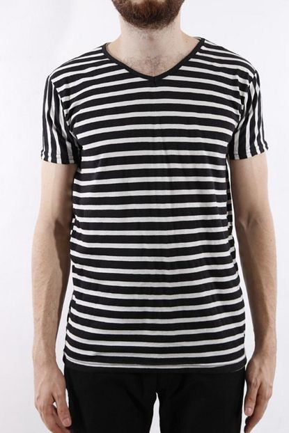 Erkeginmodasi Erkek Siyah Beyaz Cizgili Tshirt Trendyol