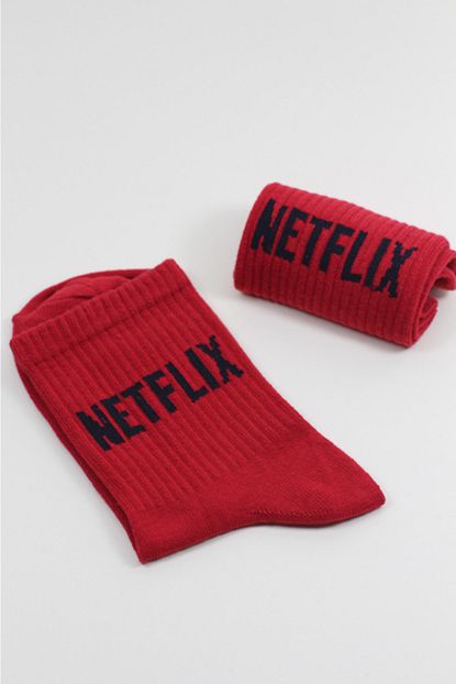 Housebutik Unisex Kirmizi Netflix Corap Trendyol
