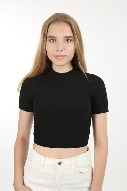 Quackgrass Kadin Siyah Kisa Kollu Crop Top Body Trendyol