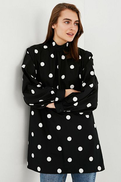 lc waikiki kadin siyah baskili lcw modest tunik fiyati yorumlari trendyol