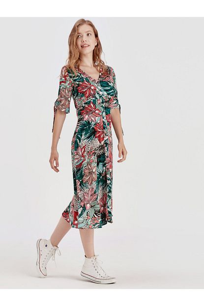 lc waikiki lcw casual elbise fiyati yorumlari trendyol