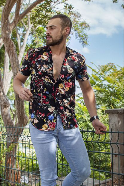 Moda Fethi Erkek Siyah Cicek Desenli Kisa Kollu Gomlek Trendyol